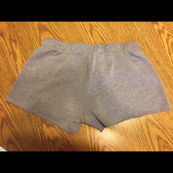 SOLD...PINK VS grey shorts - Picture 3 of 3